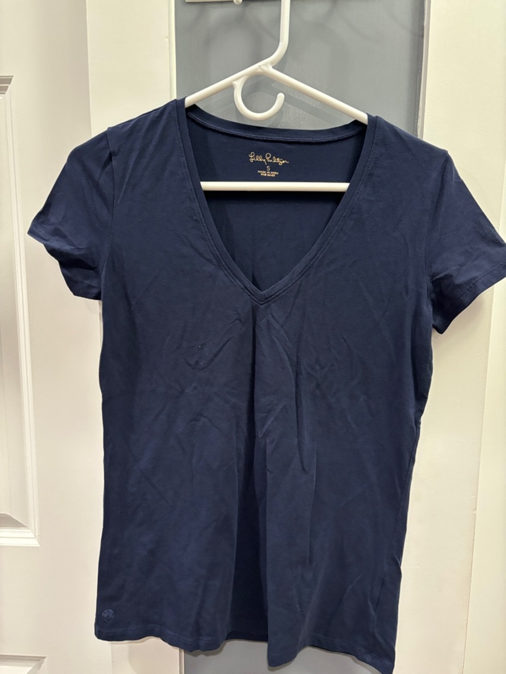 Lilly Pulitzer Navy V-Neck Short Sleeve Tee